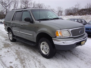 1999 Ford Expedition XLT   - Photo 1 - Cincinnati, OH 45255