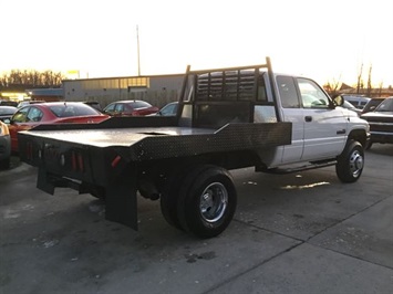 2000 Dodge Ram Pickup 3500 ST   - Photo 6 - Cincinnati, OH 45255