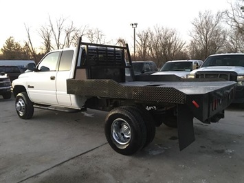 2000 Dodge Ram Pickup 3500 ST   - Photo 4 - Cincinnati, OH 45255