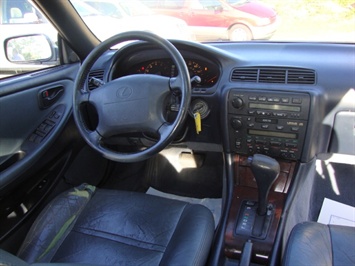 1992 LEXUS ES 300   - Photo 6 - Cincinnati, OH 45255