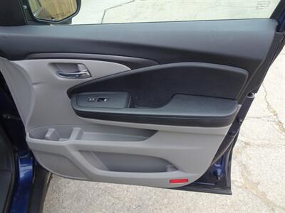 2016 Honda Pilot EX-L  3.5L V6 AWD - Photo 24 - Cincinnati, OH 45255