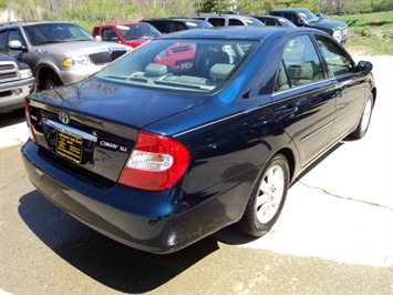 2002 Toyota Camry XLE   - Photo 6 - Cincinnati, OH 45255