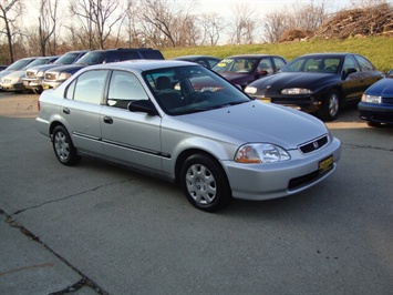 1998 Honda Civic LX   - Photo 1 - Cincinnati, OH 45255