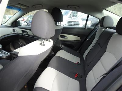 2014 Chevrolet Cruze LS Auto   - Photo 11 - Cincinnati, OH 45255
