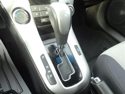 2014 Chevrolet Cruze LS Auto   - Photo 15 - Cincinnati, OH 45255