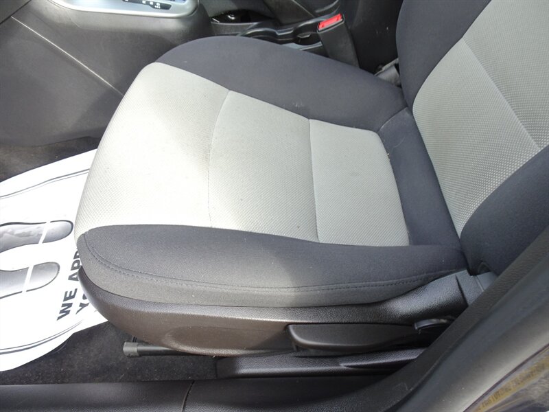 2014 Chevrolet Cruze LS Auto   - Photo 20 - Cincinnati, OH 45255