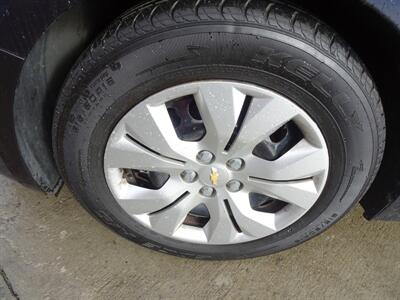 2014 Chevrolet Cruze LS Auto   - Photo 25 - Cincinnati, OH 45255