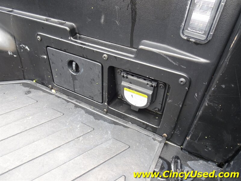 2020 Toyota Tacoma TRD Sport - Photo 29 - Cincinnati, OH 45255