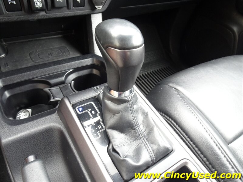 2020 Toyota Tacoma TRD Sport - Photo 19 - Cincinnati, OH 45255