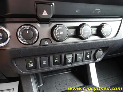 2020 Toyota Tacoma TRD Sport - Photo 21 - Cincinnati, OH 45255