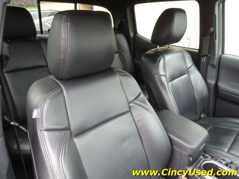 2020 Toyota Tacoma TRD Sport - Photo 18 - Cincinnati, OH 45255