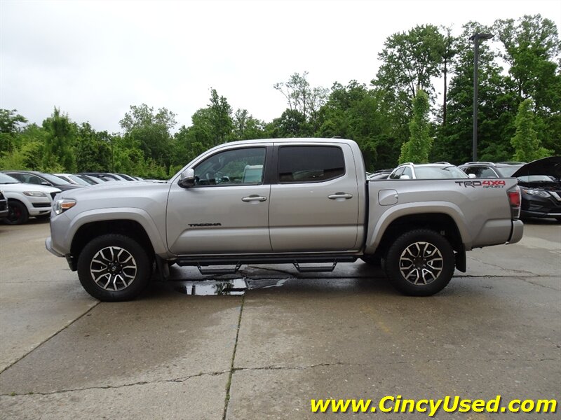 2020 Toyota Tacoma TRD Sport - Photo 5 - Cincinnati, OH 45255