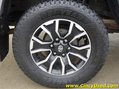 2020 Toyota Tacoma TRD Sport - Photo 38 - Cincinnati, OH 45255