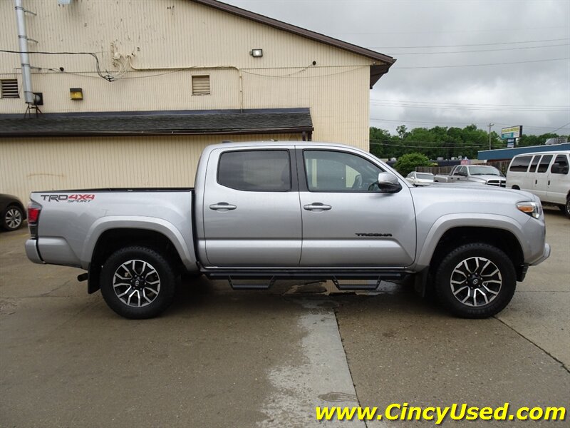 2020 Toyota Tacoma TRD Sport - Photo 4 - Cincinnati, OH 45255