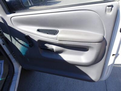 2001 Dodge Ram 3500  Flatbed - Photo 22 - Cincinnati, OH 45255