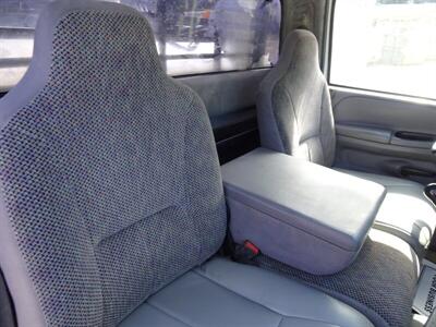 2001 Dodge Ram 3500  Flatbed - Photo 12 - Cincinnati, OH 45255