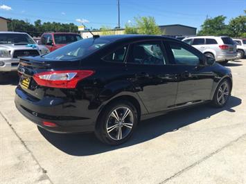 2012 Ford Focus SE   - Photo 6 - Cincinnati, OH 45255