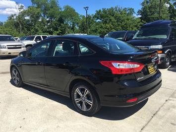 2012 Ford Focus SE   - Photo 4 - Cincinnati, OH 45255