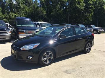 2012 Ford Focus SE   - Photo 3 - Cincinnati, OH 45255