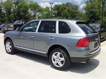 2004 Porsche Cayenne S   - Photo 4 - Cincinnati, OH 45255