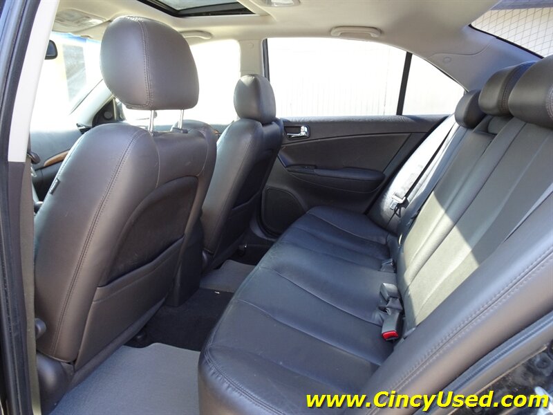 2009 Hyundai Sonata SE V6 - Photo 11 - Cincinnati, OH 45255