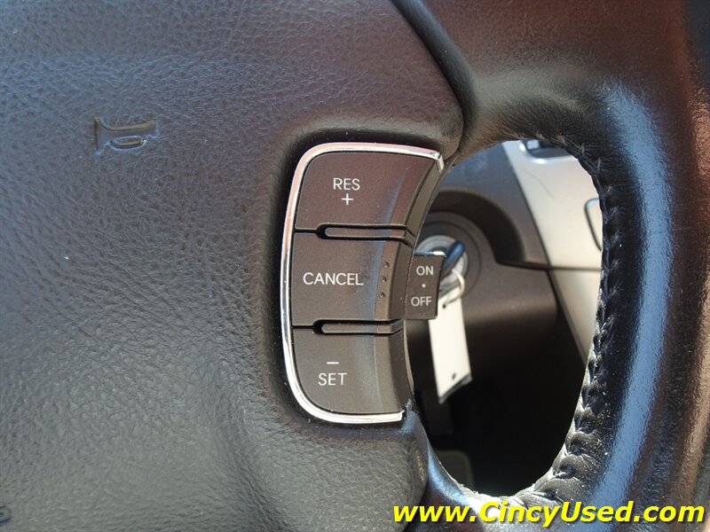 2009 Hyundai Sonata SE V6 - Photo 19 - Cincinnati, OH 45255