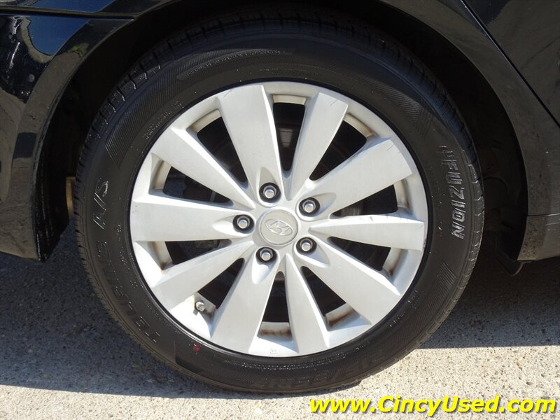 2009 Hyundai Sonata SE V6 - Photo 29 - Cincinnati, OH 45255