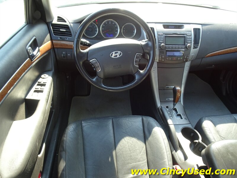 2009 Hyundai Sonata SE V6 - Photo 9 - Cincinnati, OH 45255