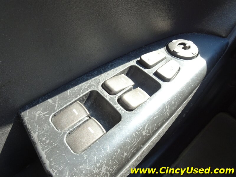 2009 Hyundai Sonata SE V6 - Photo 21 - Cincinnati, OH 45255