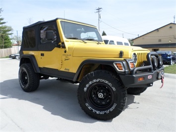 2001 Jeep Wrangler Sport   - Photo 10 - Cincinnati, OH 45255