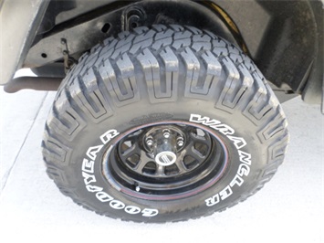 2001 Jeep Wrangler Sport   - Photo 27 - Cincinnati, OH 45255