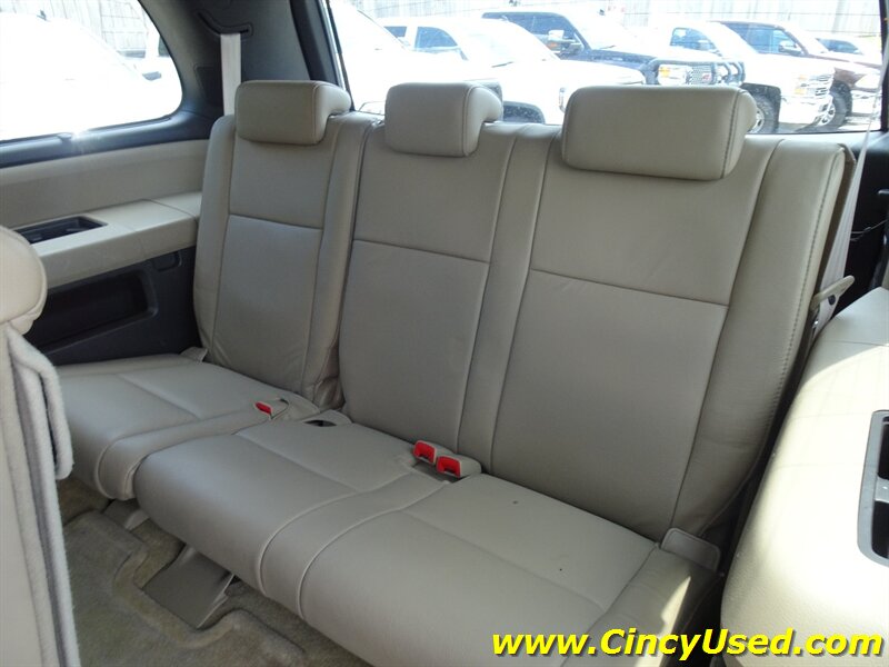 2008 Toyota Sequoia Limited   - Photo 14 - Cincinnati, OH 45255