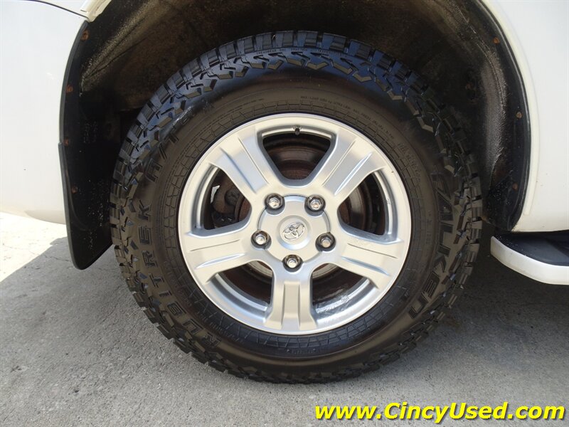 2008 Toyota Sequoia Limited   - Photo 34 - Cincinnati, OH 45255