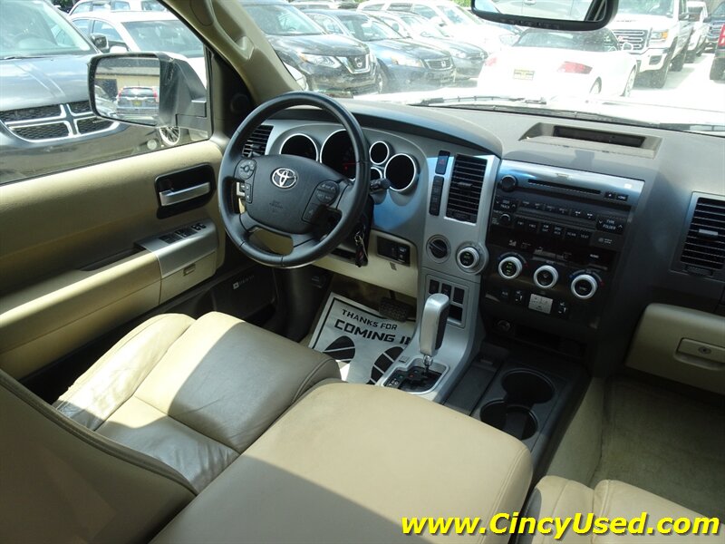 2008 Toyota Sequoia Limited   - Photo 16 - Cincinnati, OH 45255