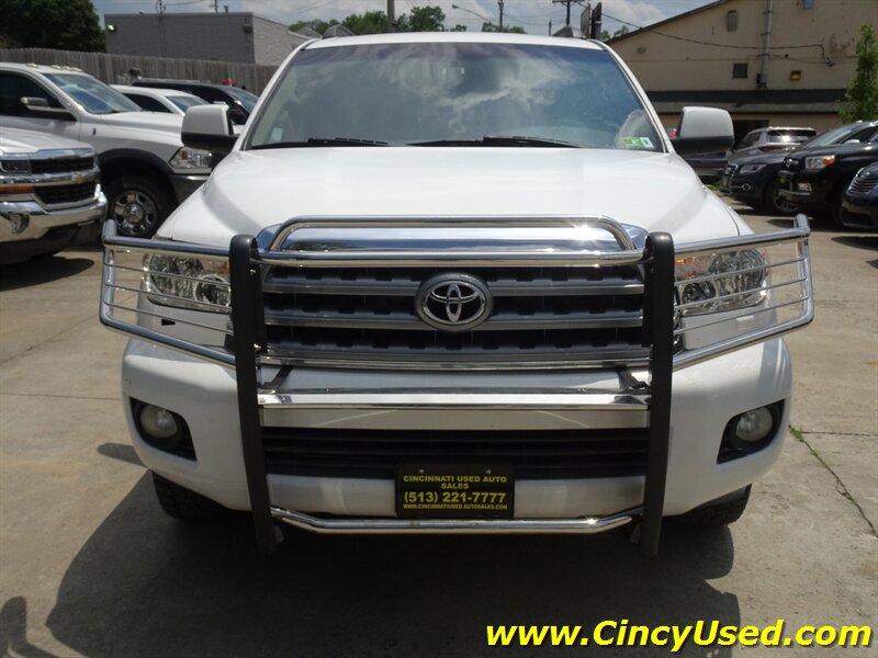 2008 Toyota Sequoia Limited   - Photo 2 - Cincinnati, OH 45255