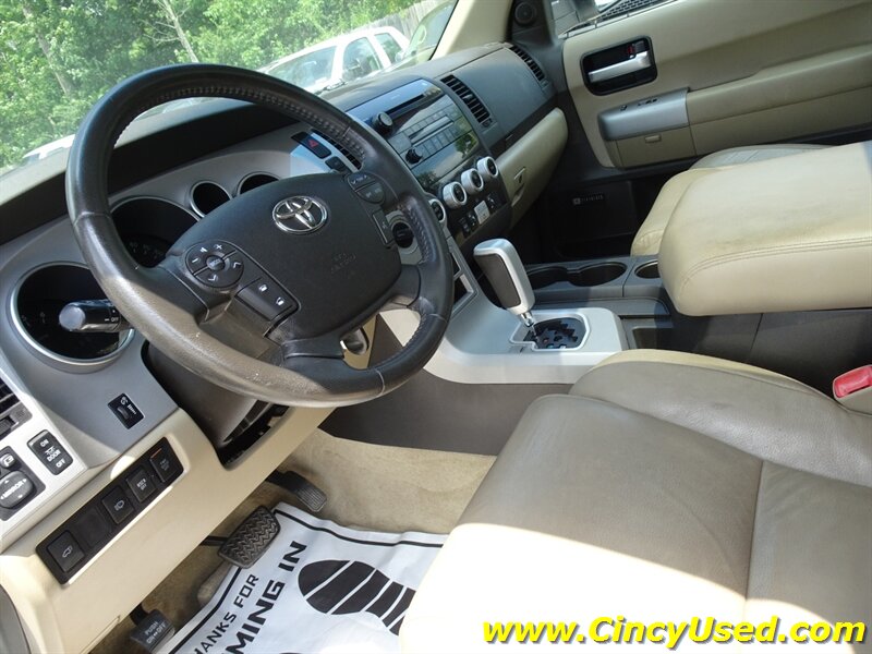 2008 Toyota Sequoia Limited   - Photo 12 - Cincinnati, OH 45255