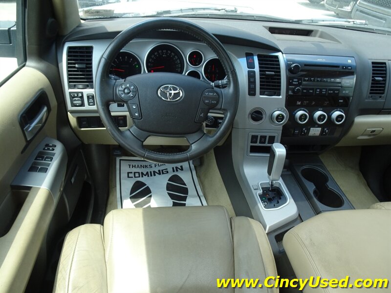 2008 Toyota Sequoia Limited   - Photo 10 - Cincinnati, OH 45255
