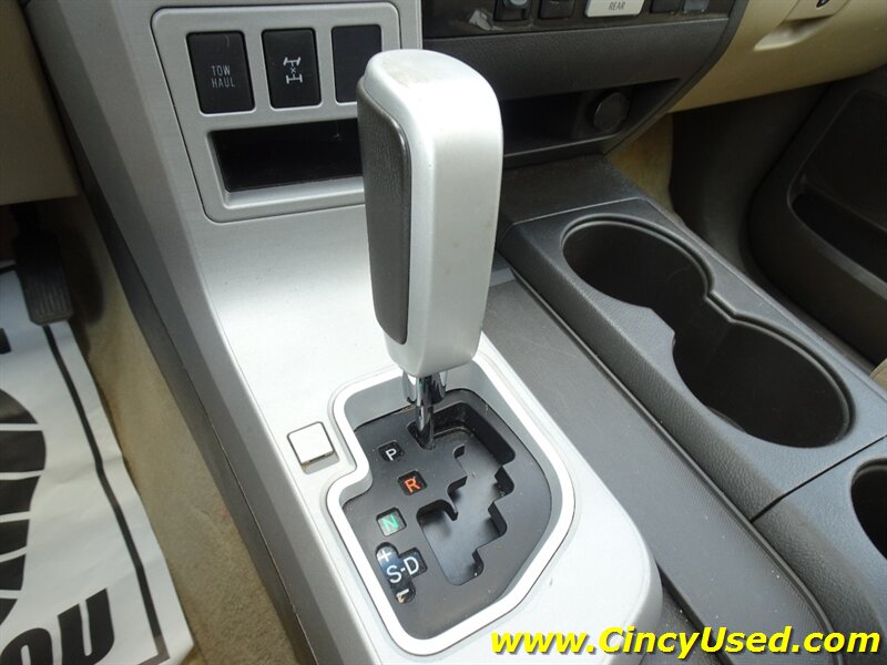 2008 Toyota Sequoia Limited   - Photo 18 - Cincinnati, OH 45255