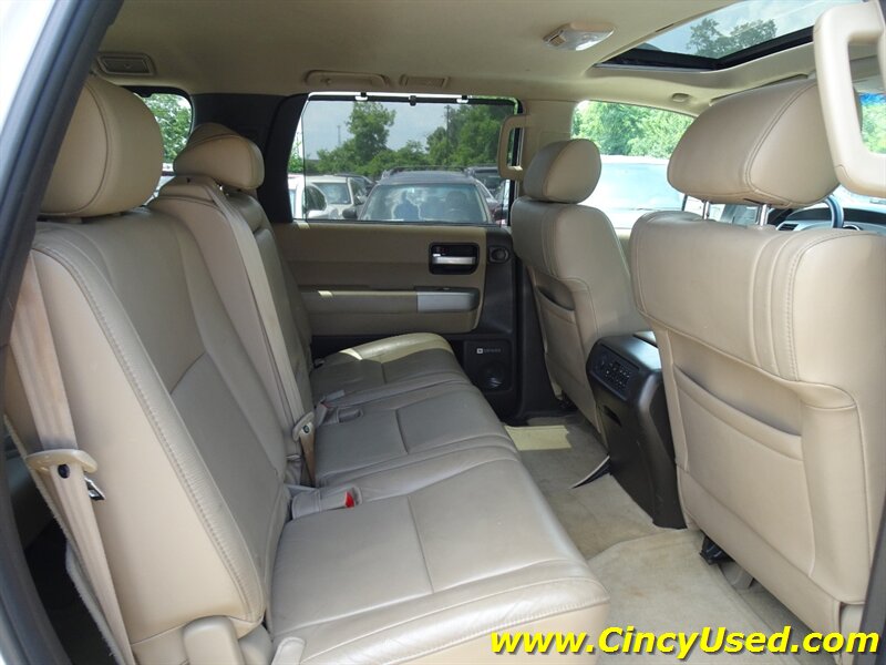 2008 Toyota Sequoia Limited   - Photo 15 - Cincinnati, OH 45255