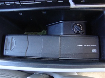 2002 Lincoln Continental   - Photo 22 - Cincinnati, OH 45255