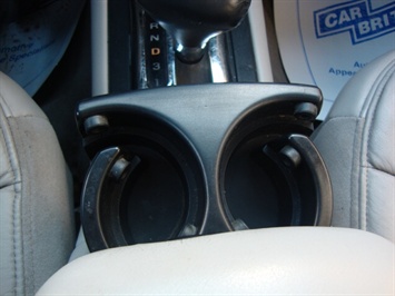 2002 Lincoln Continental   - Photo 23 - Cincinnati, OH 45255