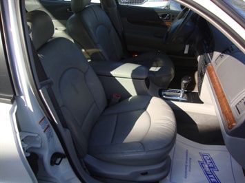 2002 Lincoln Continental   - Photo 8 - Cincinnati, OH 45255