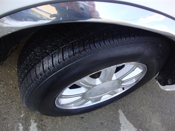 2002 Lincoln Continental   - Photo 34 - Cincinnati, OH 45255