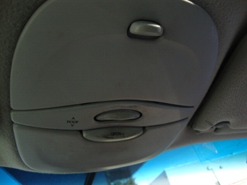 2002 Lincoln Continental   - Photo 27 - Cincinnati, OH 45255