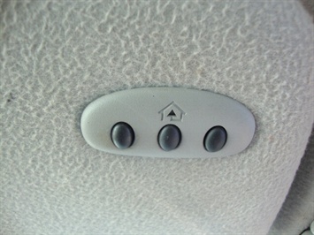 2002 Lincoln Continental   - Photo 29 - Cincinnati, OH 45255