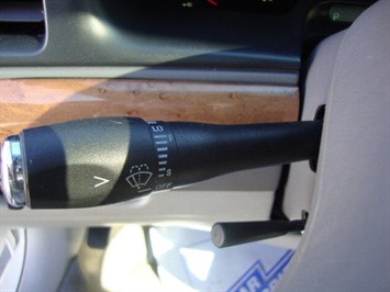 2002 Lincoln Continental   - Photo 21 - Cincinnati, OH 45255