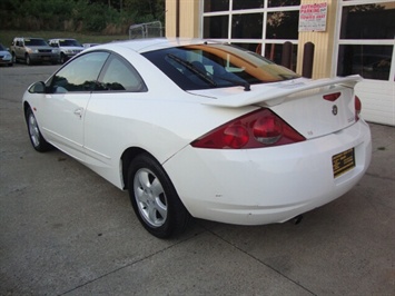 2000 Mercury Cougar   - Photo 4 - Cincinnati, OH 45255