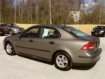 2004 Saab 9-3 Linear   - Photo 4 - Cincinnati, OH 45255