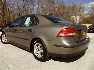 2004 Saab 9-3 Linear   - Photo 12 - Cincinnati, OH 45255