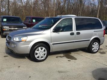 2008 Chevrolet Uplander LS   - Photo 3 - Cincinnati, OH 45255
